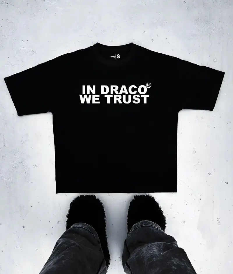 In Draco We Trust Oversized Tee (Black) (2) In Draco We Trust Oversized Tee (Black) (2)